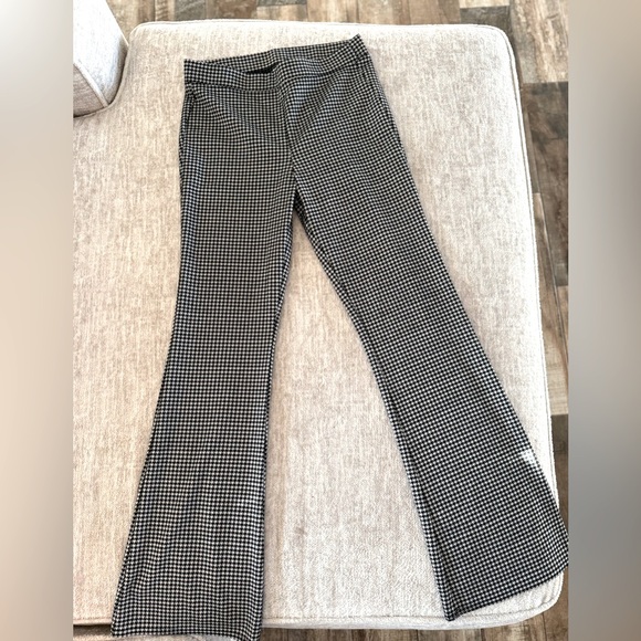 abercrombie kids Other - Abercrombie Kids Black and White Houndstooth Flare Trousers